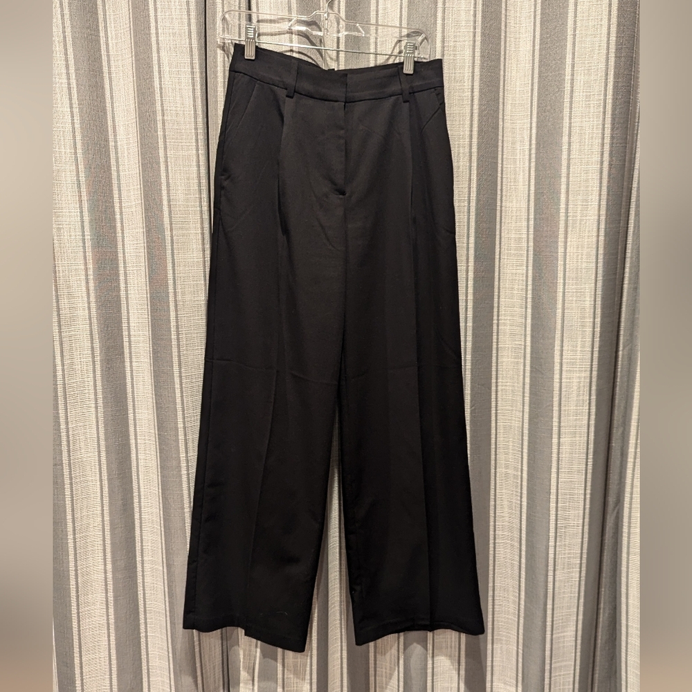 Pin tuck wide leg pants